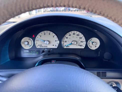 Used 2004 Ford Thunderbird image 26