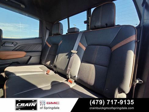 Used 2025 GMC Canyon AT4 AWD/4WD image 24