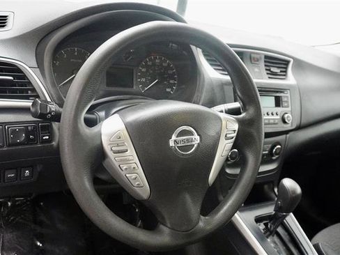 Used 2017 Nissan Sentra S FWD image 11