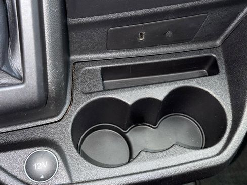 Used 2018 Ford Transit 350 XLT image 28