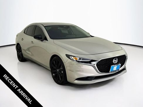 Used 2024 MAZDA MAZDA3 s FWD image 1