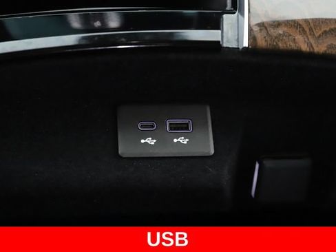 Used 2025 Cadillac Escalade Sport Platinum w/ LPO, Floor Liner Package AWD/4WD image 27