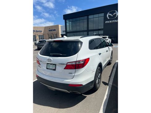 Used 2016 Hyundai Santa Fe SE image 5