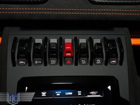 Used 2023 Lamborghini Huracan Tecnica RWD image 31