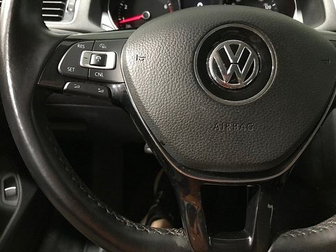 Used 2016 Volkswagen Passat 1.8T SE FWD image 24
