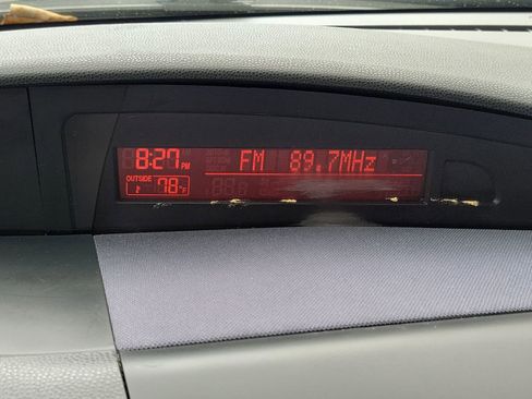 Used 2010 MAZDA MAZDA3 i Touring FWD image 23