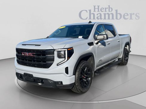 Used 2024 GMC Sierra 1500 Elevation AWD/4WD image 4