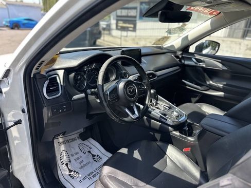 Used 2019 MAZDA CX-9 Touring w/ Touring Premium Package FWD image 9