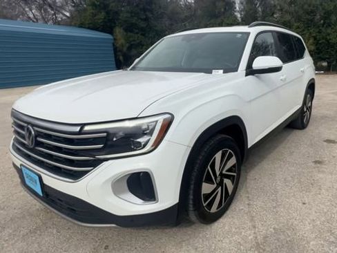 Used 2024 Volkswagen Atlas SE image 4