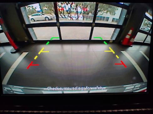 Used 2023 Nissan Kicks SV image 16