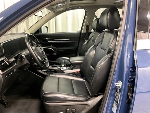 Used 2024 Kia Telluride S w/ S Sunroof Package image 10