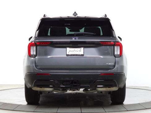 Used 2025 Ford Explorer ST-Line AWD/4WD image 8