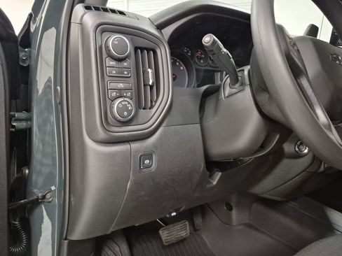 New 2026 Chevrolet Silverado 1500 Custom Trail Boss w/ LPO, Dark Essentials Package image 18