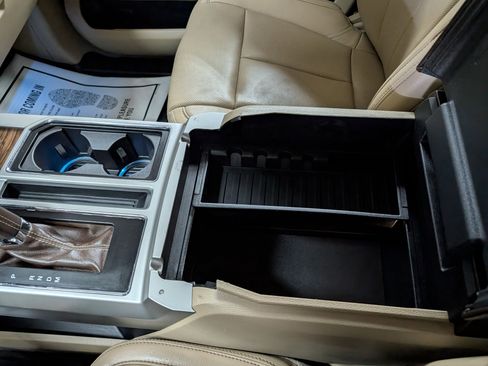 Used 2018 Ford F150 Lariat w/ Equipment Group 502A Luxury image 18