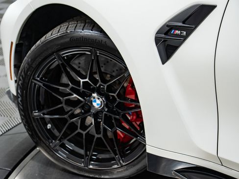 Used 2023 BMW M3 w/ M Carbon Exterior Package RWD image 31