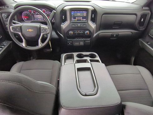 Certified 2022 Chevrolet Silverado 2500 Custom w/ Custom Value Package image 19