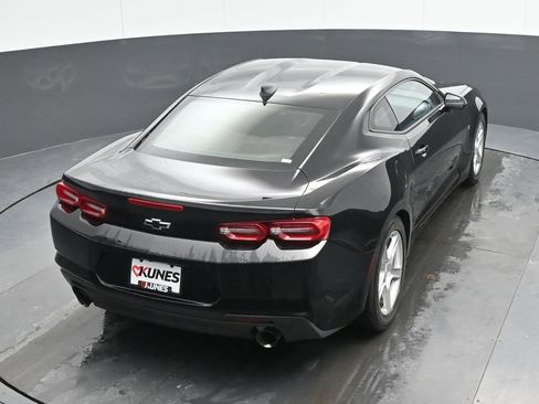 Used 2019 Chevrolet Camaro LT w/ Technology Package image 31