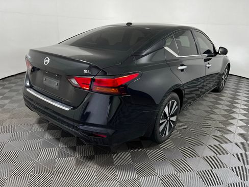 Used 2022 Nissan Altima 2.5 SL FWD image 5