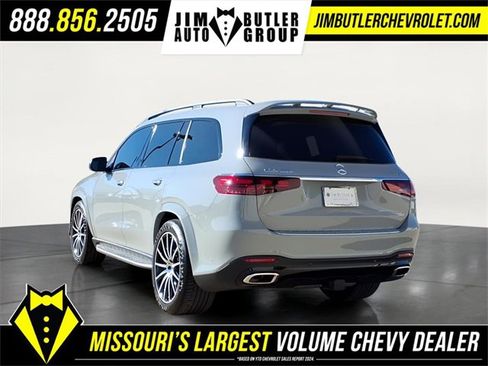 Used 2024 Mercedes-Benz GLS 580 4MATIC image 2
