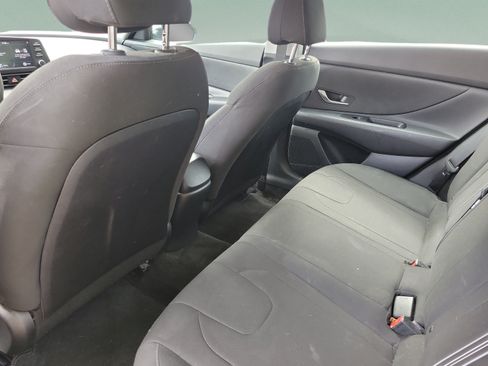 Used 2022 Hyundai Elantra SEL w/ Cargo Package FWD image 5