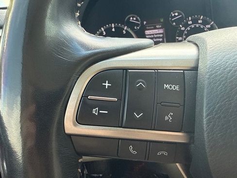 Used 2023 Lexus GX 460 Premium w/ Accessory Package AWD/4WD image 28