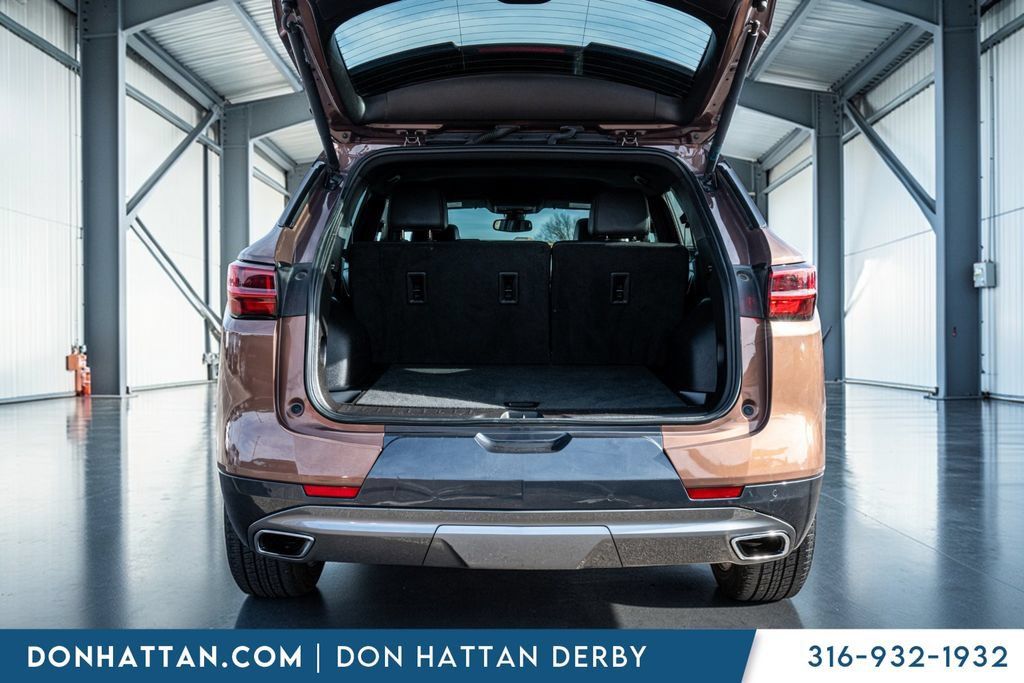 Used 2024 Chevrolet Blazer Premier AWD/4WD image 32