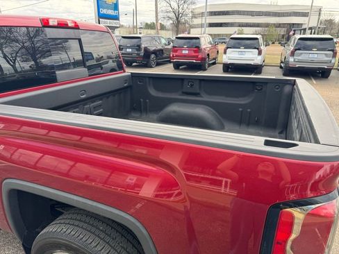 Used 2018 GMC Sierra 1500 SLT image 18