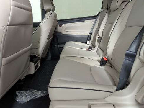 New 2026 Honda Odyssey Touring image 21