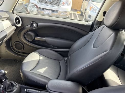 Used 2014 MINI Cooper Clubman FWD image 15
