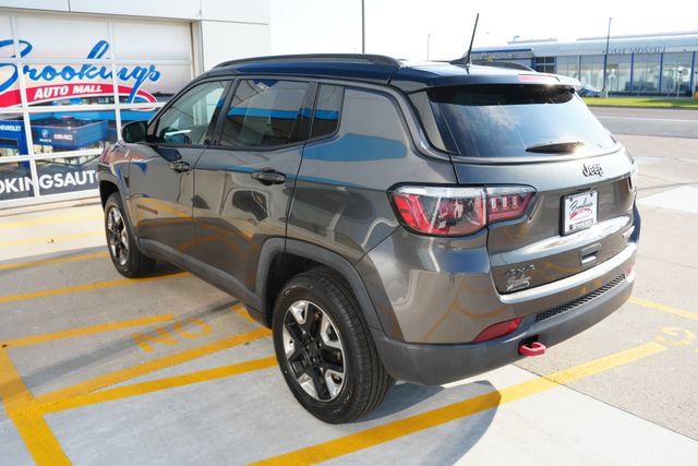 Used 2018 Jeep Compass Trailhawk w/ Cold Weather Group AWD/4WD image 34