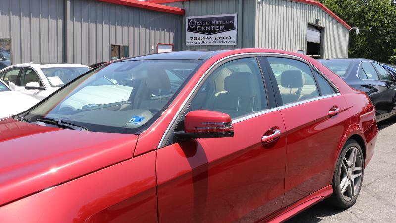 Used 2016 Mercedes-Benz E 350 4MATIC Sedan w/ Premium Package image 4