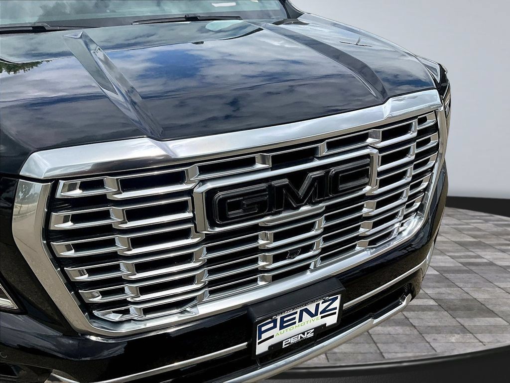New 2026 GMC Yukon XL Denali w/ Sun & Power Step Package AWD/4WD image 37