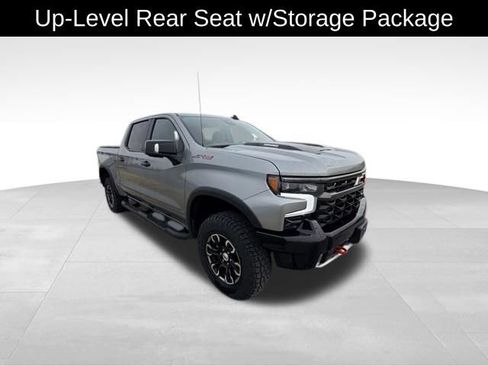 Used 2024 Chevrolet Silverado 1500 ZR2 image 5