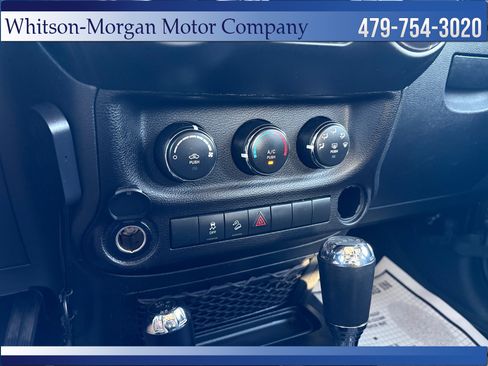 Used 2018 Jeep Wrangler Unlimited Sport w/ Connectivity Group AWD/4WD image 23