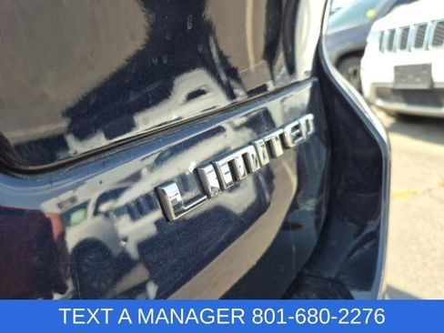 Used 2024 Jeep Grand Cherokee L Limited w/ Luxury Tech Group II AWD/4WD image 5