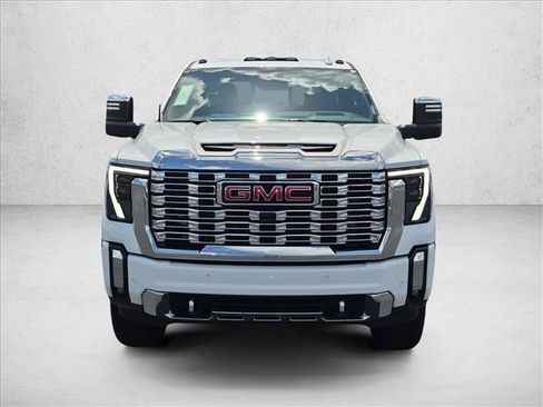 Used 2026 GMC Sierra 2500 Denali w/ Denali Reserve Package AWD/4WD image 2