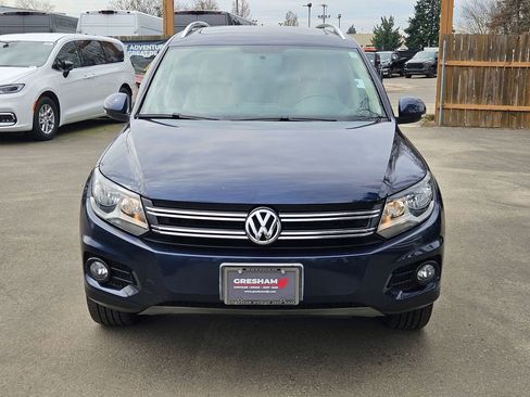 Used 2013 Volkswagen Tiguan SE image 2