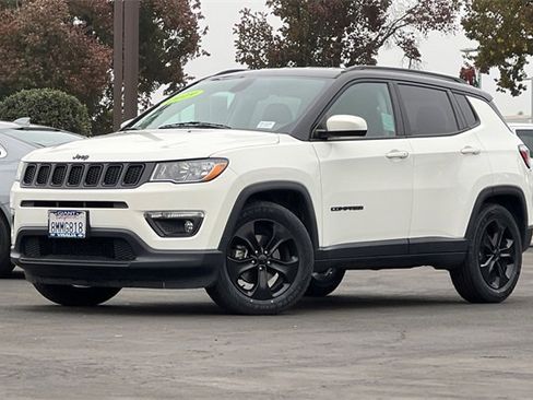 Used 2019 Jeep Compass Latitude image 8