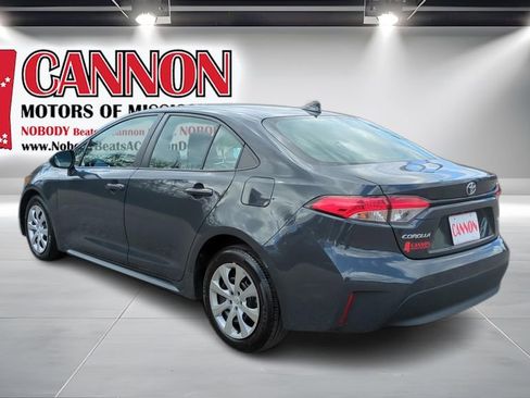 Used 2024 Toyota Corolla LE FWD image 7