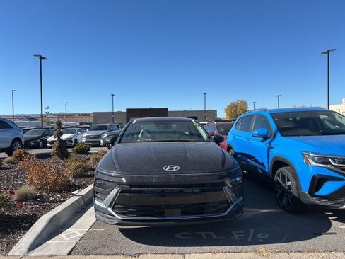 Used 2025 Hyundai Sonata SE image 2