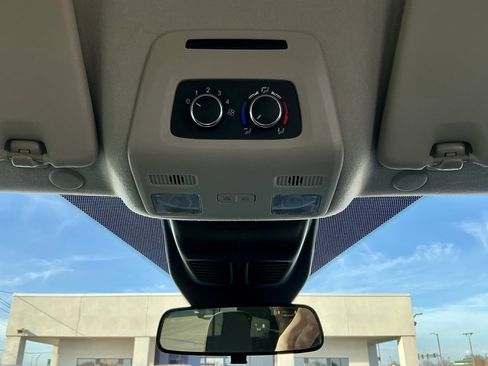 Used 2024 Ford Transit 350 XLT image 28