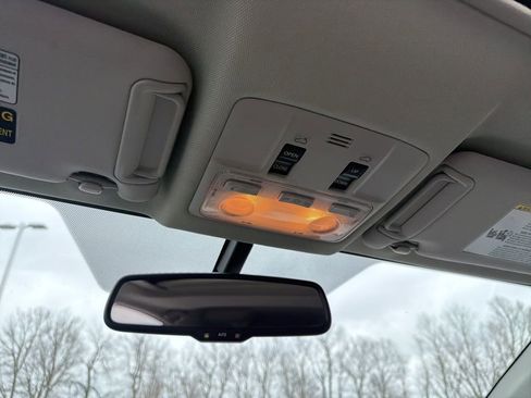 Used 2013 Toyota RAV4 Limited image 14