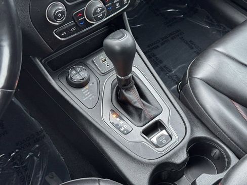 Used 2021 Jeep Cherokee Trailhawk w/ Sun, Sound & Nav Group image 16