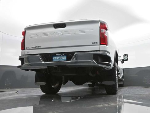 Used 2022 Chevrolet Silverado 3500 LTZ image 36