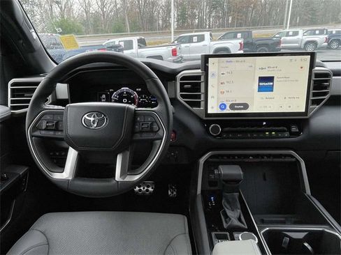 Used 2025 Toyota Tundra Limited image 15