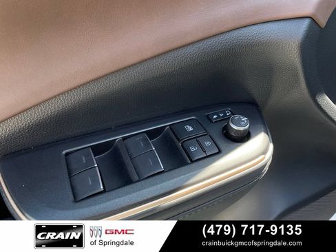 Used 2023 Toyota Crown AWD/4WD image 11