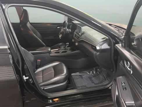 Used 2020 Nissan Altima 2.5 SR FWD image 22