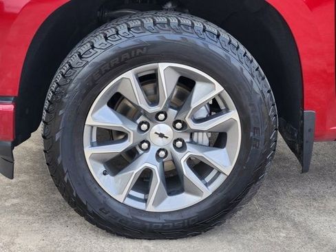 Used 2021 Chevrolet Silverado 1500 RST w/ Convenience Package II image 18