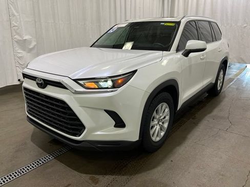 Certified 2024 Toyota Grand Highlander AWD image 8