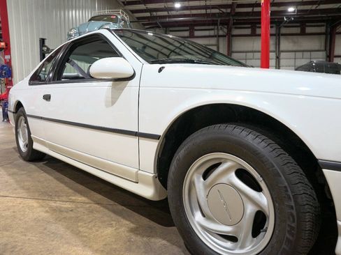 Used 1993 Ford Thunderbird Super RWD image 30